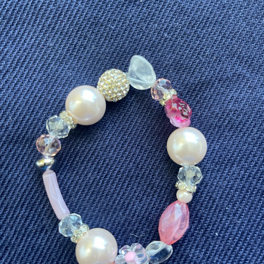 New Hand Made Elegant Beaded Stretch Bracelet with Pearls and Crystals